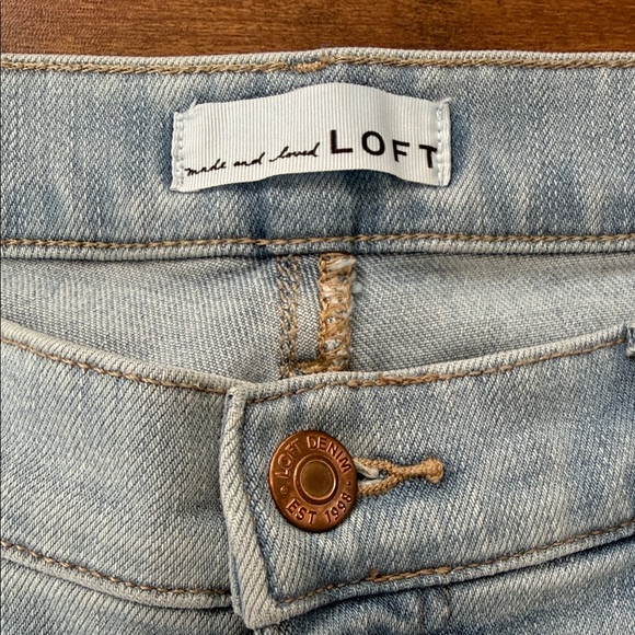 LOFT Light Wash Distressed Denim Jeans - Picture 3 of 10